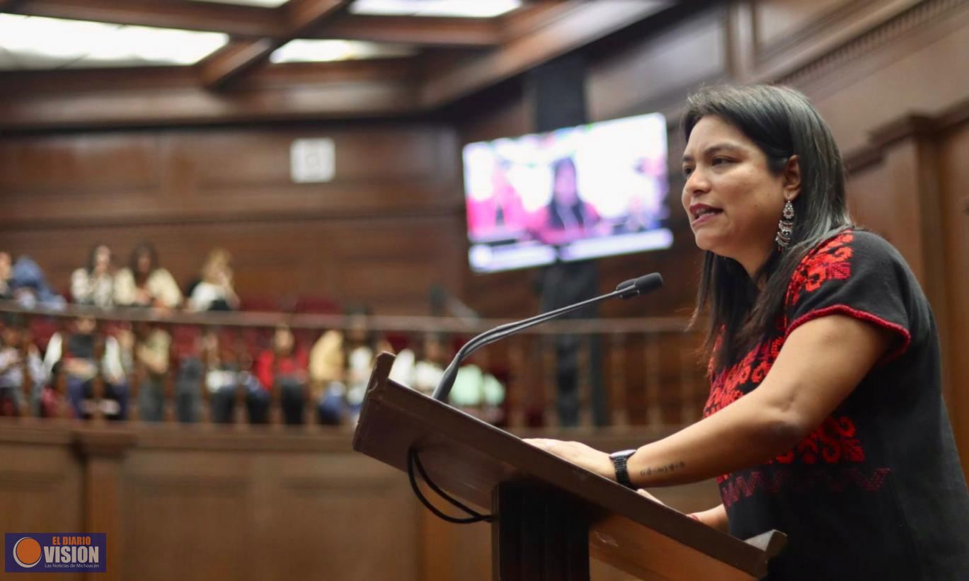 Propone Erendira Isauro eliminación de materiales educativos que hacen apología de la violencia