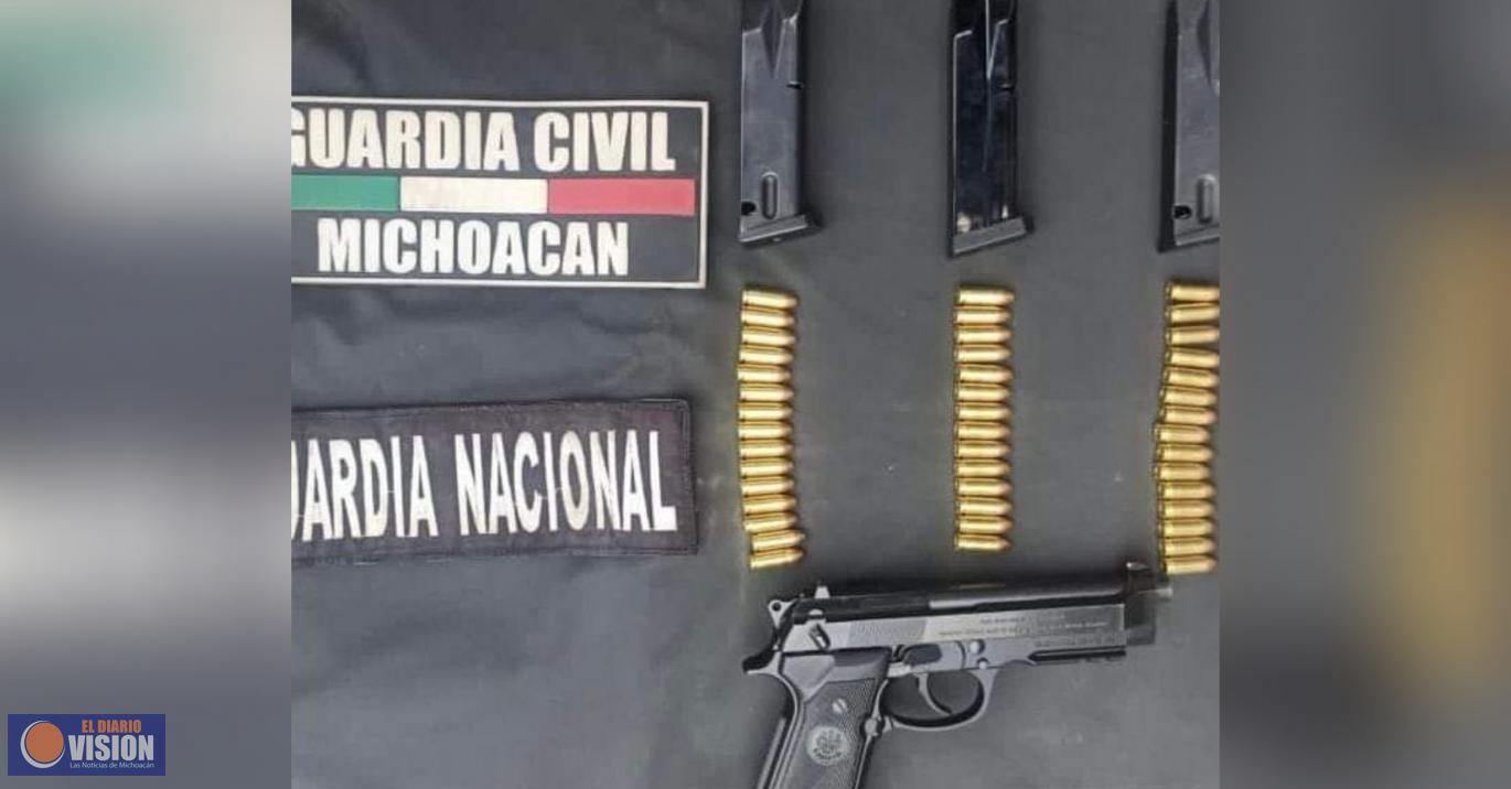 Decomisan arma de fuego y municiones hay dos detenidos