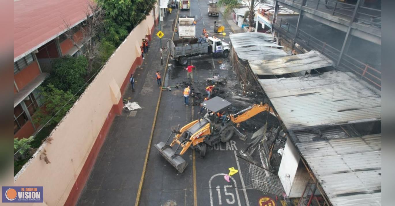 Gobierno Municipal comienza labores de limpieza en Mercado Independencia