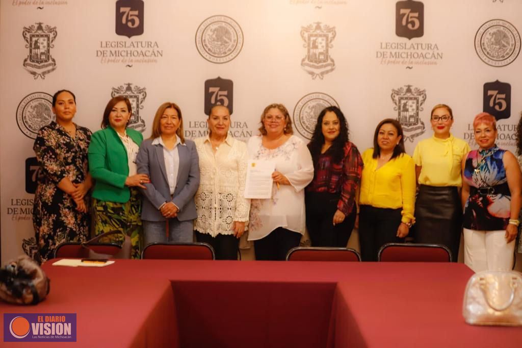 Mujeres del PRD, solicitan al Congreso del Estado aprobar la Ley 3 de 3