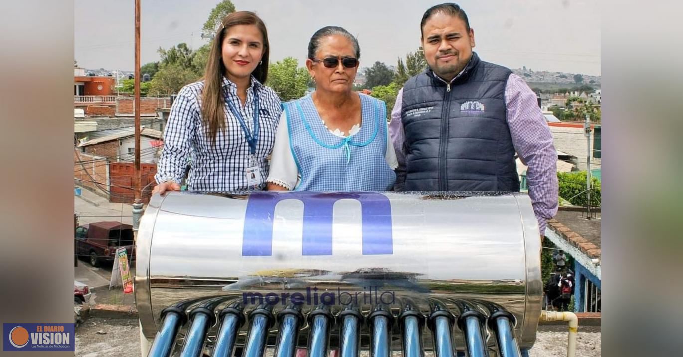 Familias reciben calentadores solares por parte del Gobierno de Morelia