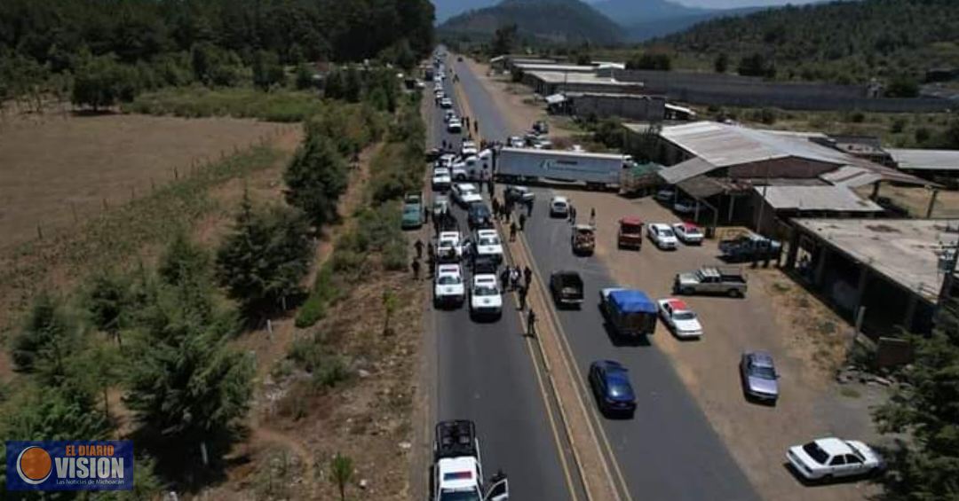 Libres a la circulación, tramos carreteros, Uruapan, Los Reyes