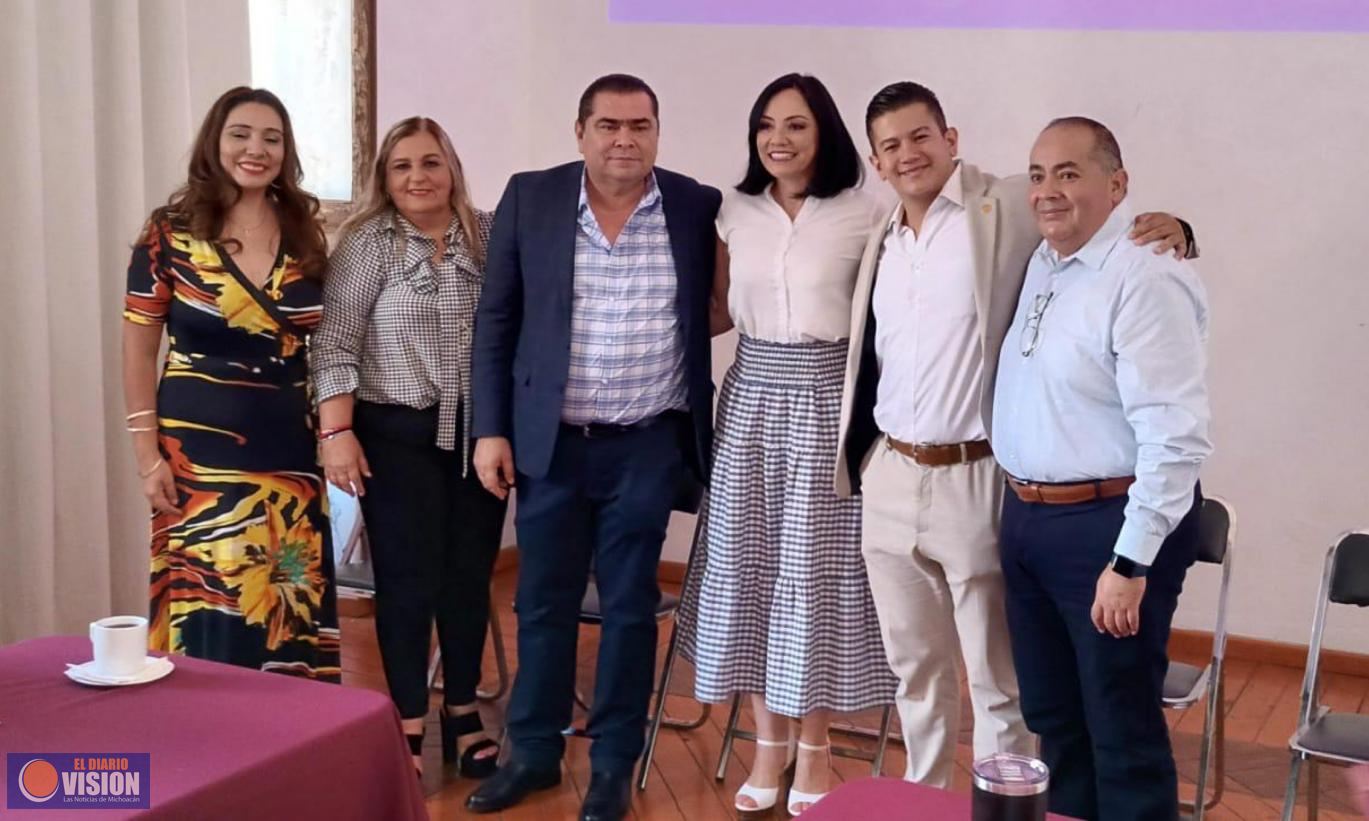 Celebra Víctor Zurita gran participación de trabajadores en Curso-Taller de Lengua de Señas