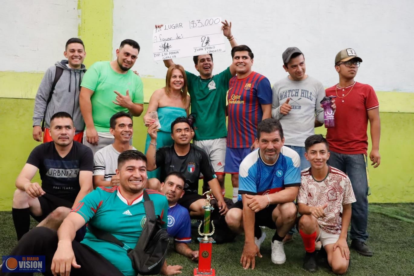 Partidazos en Pátzcuaro para festejar a los papás