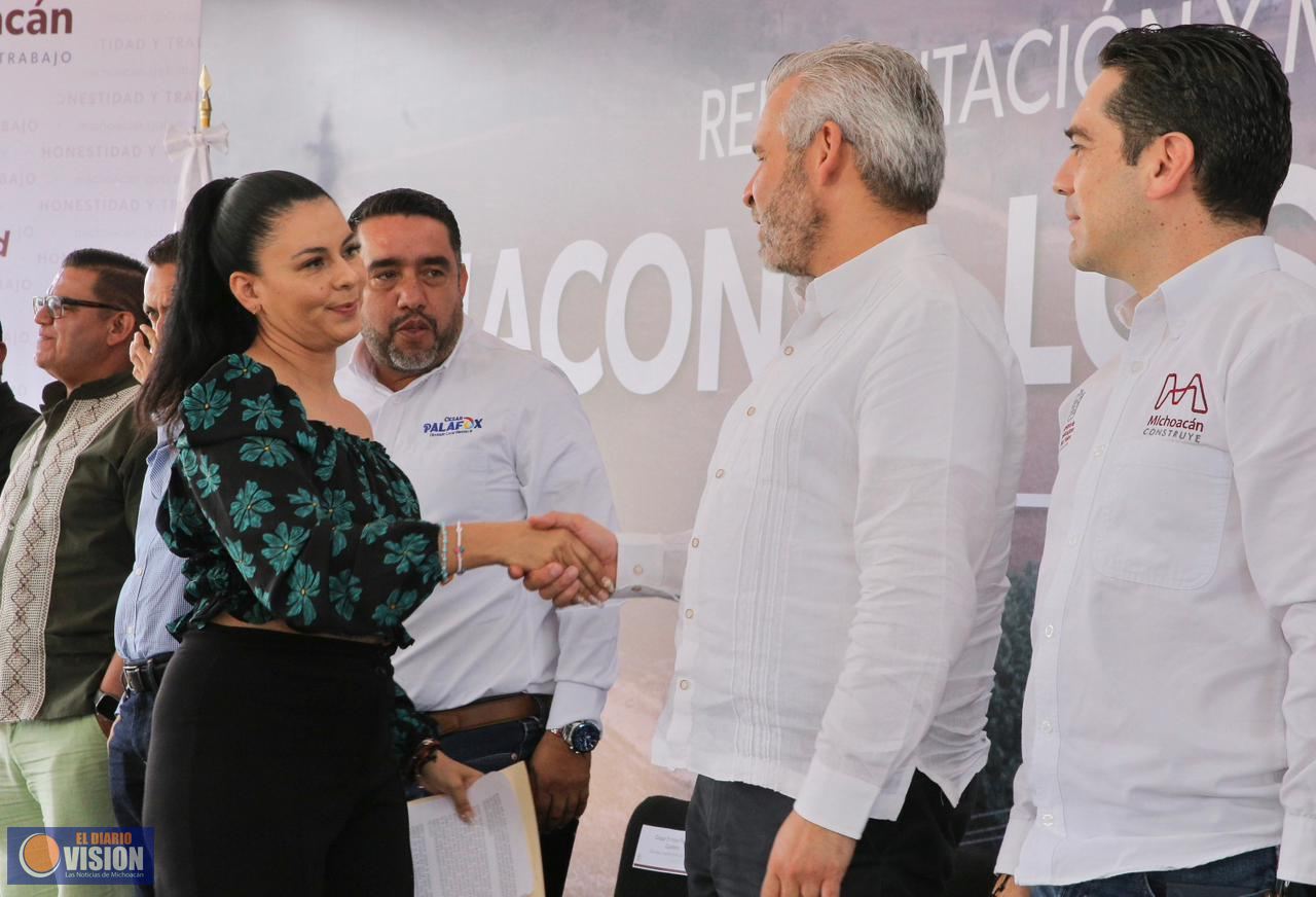 Con 700 mdp, Bedolla rehabilita carreteras de la región Lerma Chapala