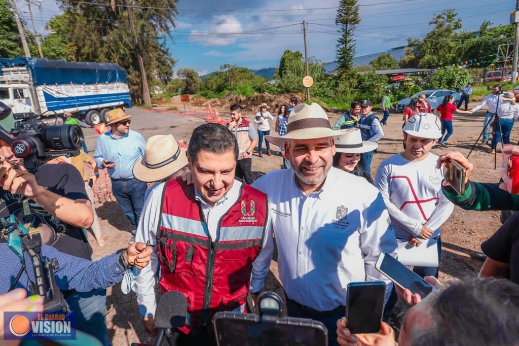 Nacho Campos y Alfredo Ramírez Bedolla supervisan obra en avenida San Francisco 