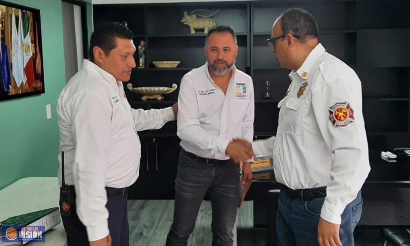 Presidente Municipal de Zacapu reconoce a los héroes anónimos en el Día del Bombero