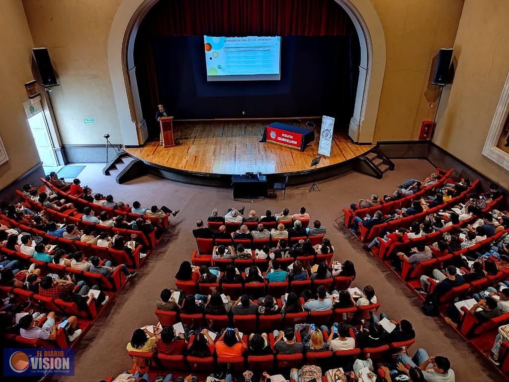 Egresadas y egresados, una fuerza viva en la UMSNH