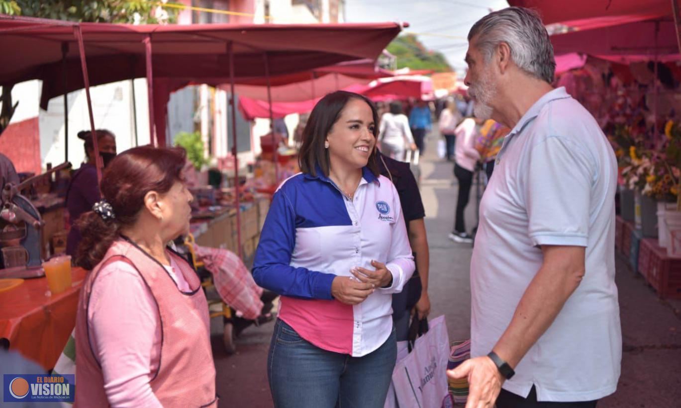 Con recorridos por el Distrito 11, Andrea Villanueva inicia su Segundo Informe