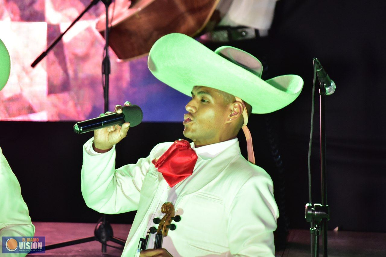 Lleno total y gran fiesta en el X Festival Nacional Mariachi y Danza del Colegio de Morelia