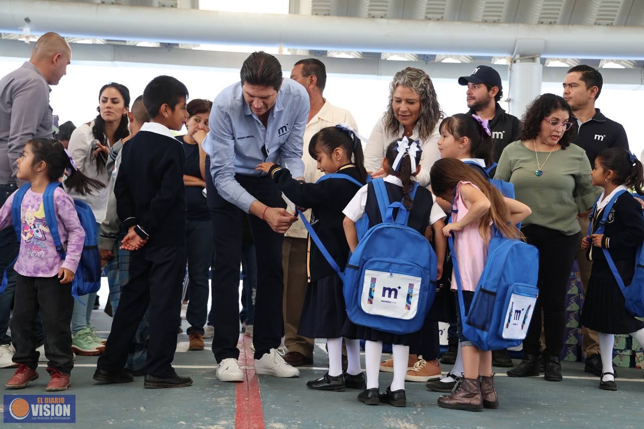 Impulsa Alfonso Martínez el desarrollo educativo en Villas del Pedregal