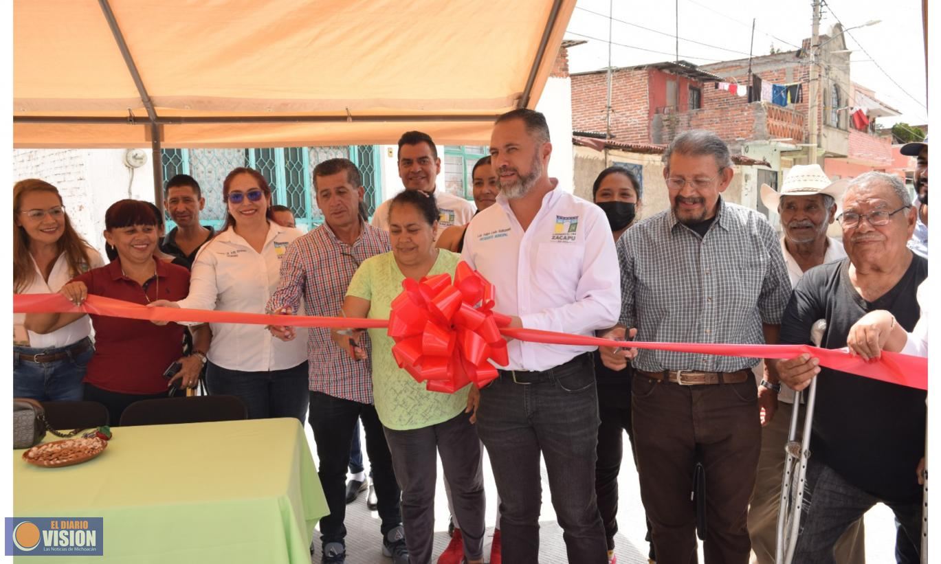 ¡Una obra más! Inaugura León Balbanera, pavimentación de la calle Guillermo Ávila