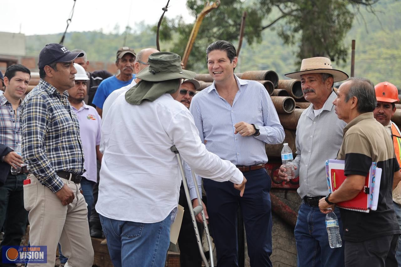 Alfonso Martínez brinda certeza patrimonial a más de 500 familias en Valle de Mil Cumbres