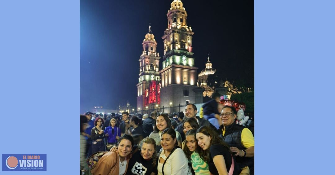 Con encendido de Catedral y concierto de gala, celebran Bicentenario del Heroico Colegio Militar