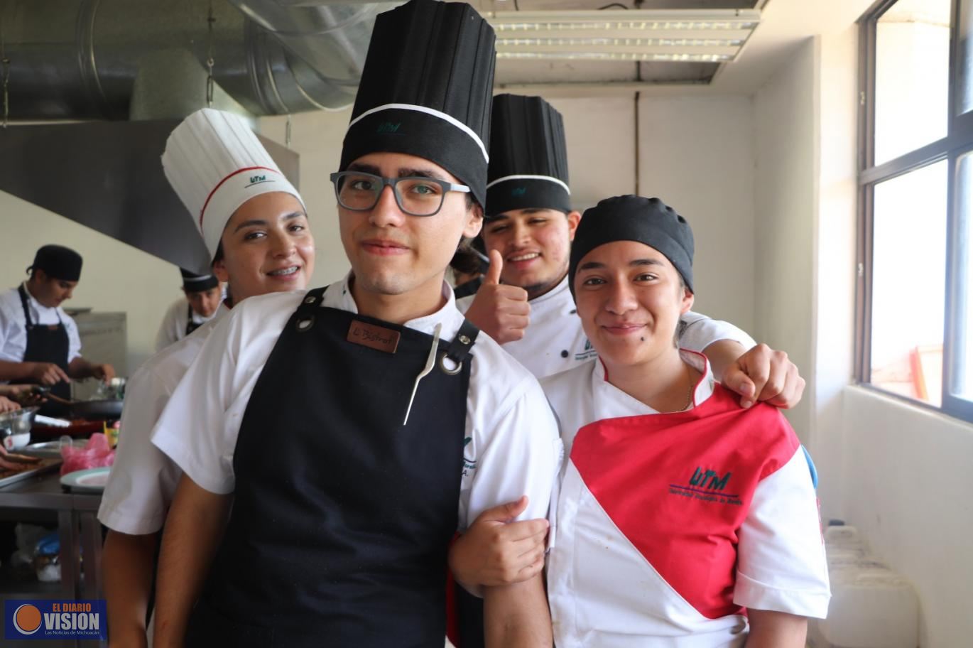 Participan estudiantes de la UTM en el Trofeo Culinario de Michoacán