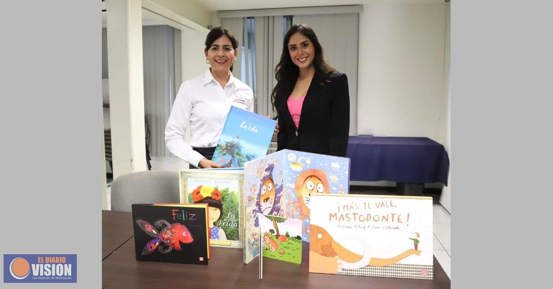 Reconoce SEE a maestra que viraliza contenido educativo