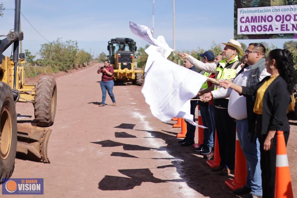 Arranca Bedolla rehabilitación del camino Cojumatlán-Marcos Castellanos