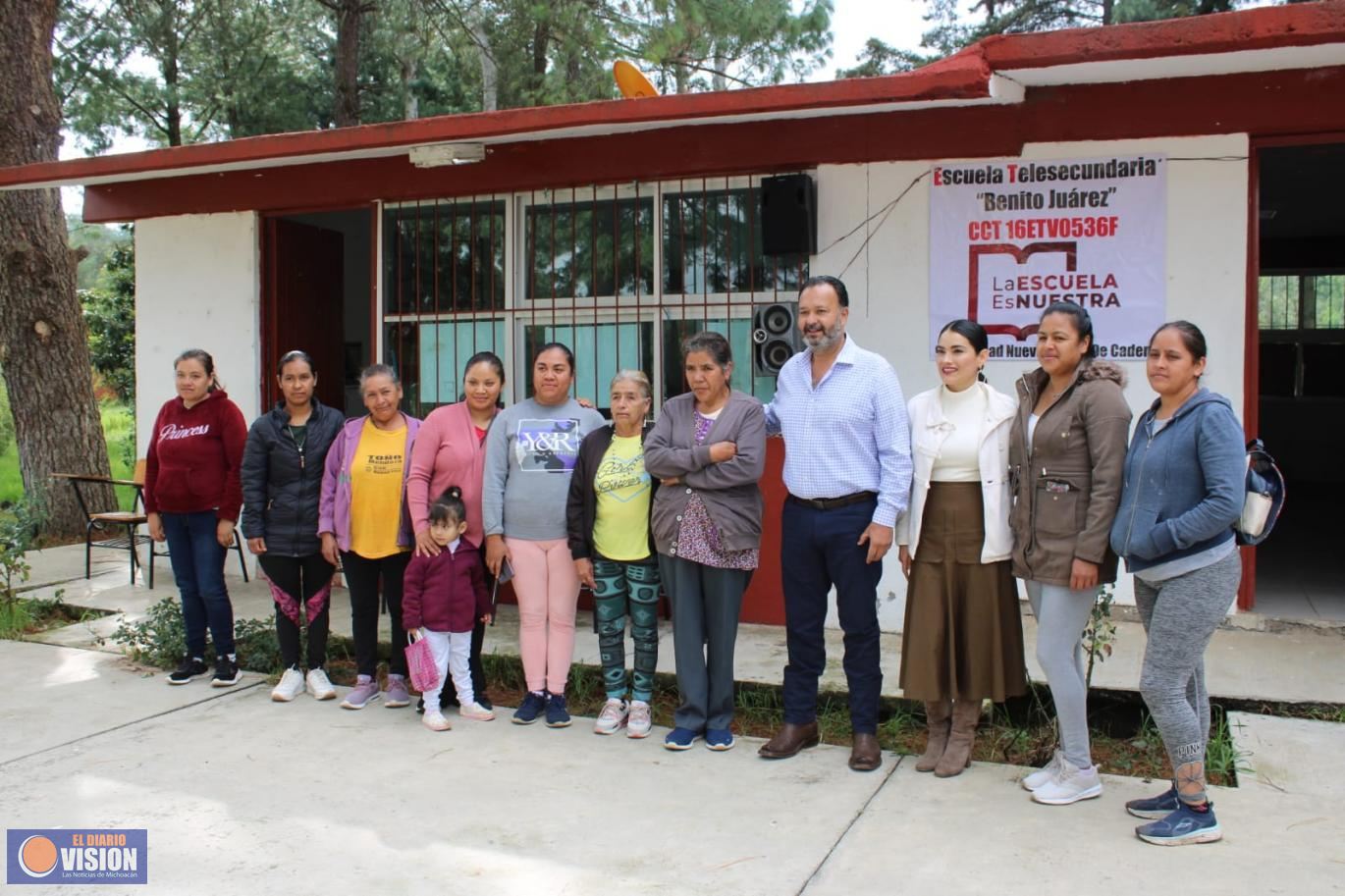 Julio Arreola continúa la rehabilitación de escuelas en el municipio de Pátzcuaro