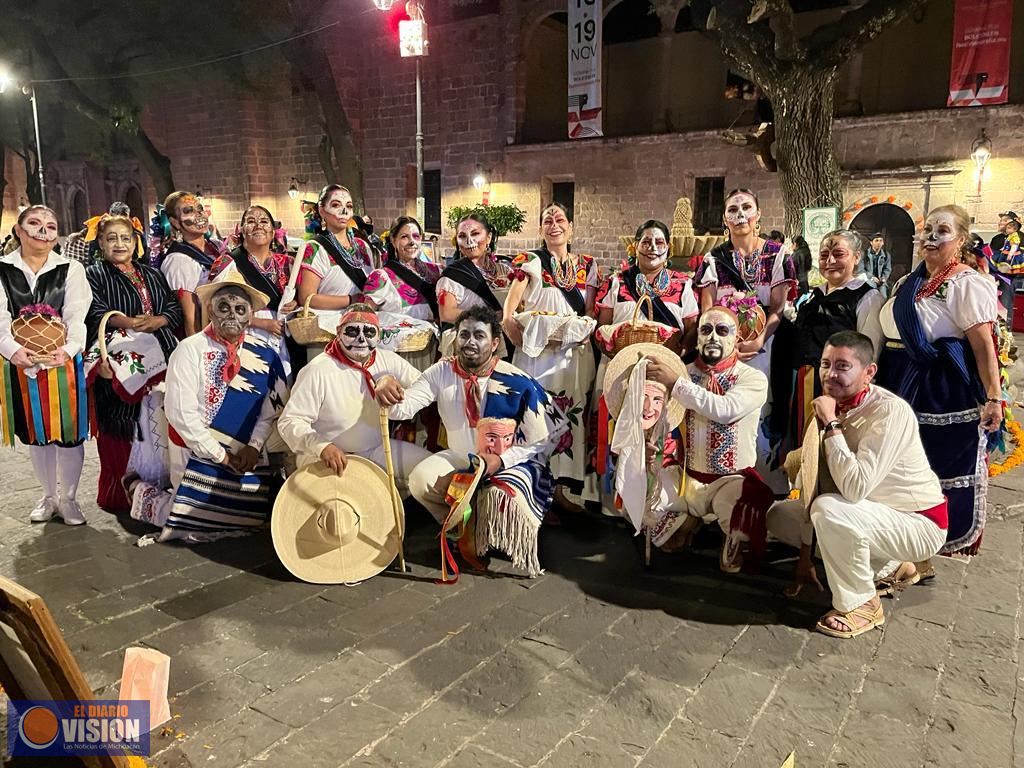 SEE realiza velada por Noche de Muertos en el Jardín de las Rosas