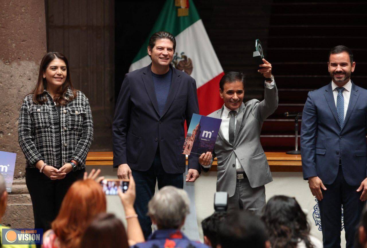 Llama Alfonso Martínez a reconocer el esfuerzo de los deportistas como constructores de paz