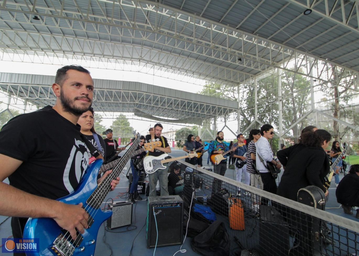 Así se preparan más de 100 músicos michoacanos para el flashmob en el Francisco Villa