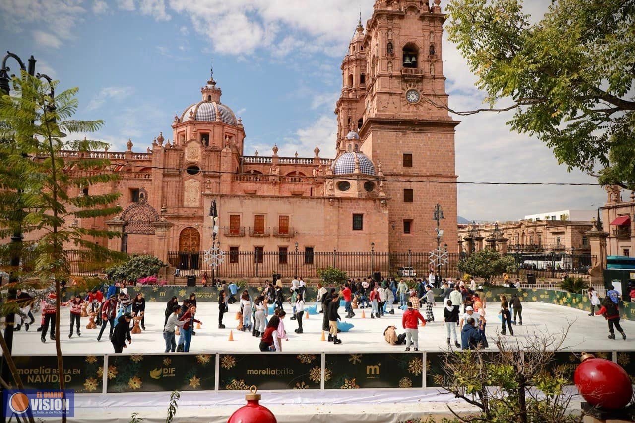 Quedan pocos días para disfrutar de la pista de hielo del Centro de Morelia