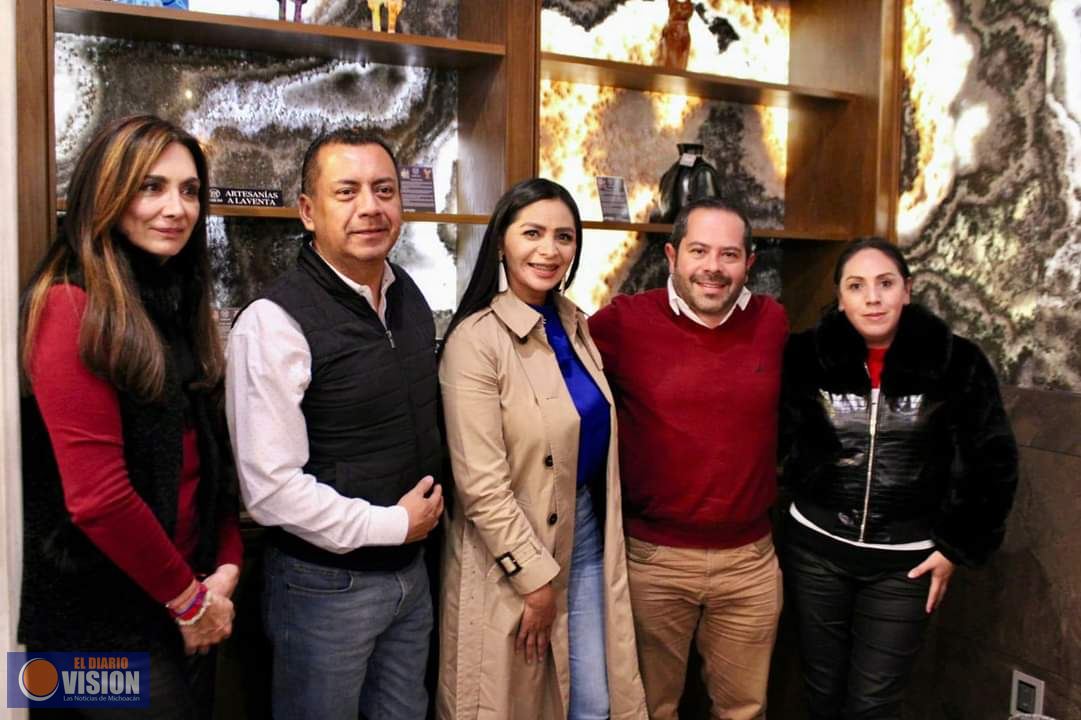 Se reúne Araceli Saucedo Reyes con mujeres empresarias de Michoacán