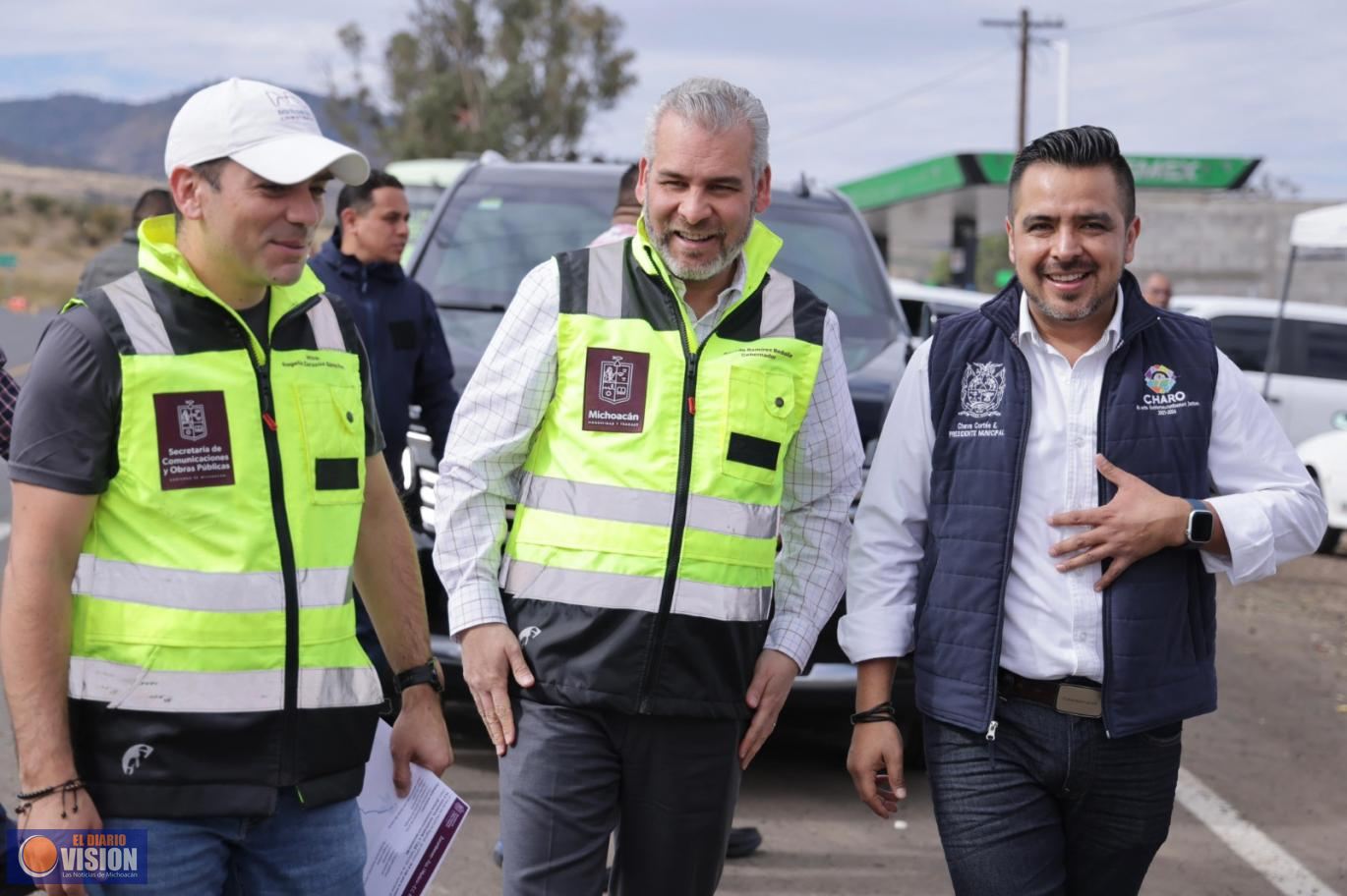 Entrega Bedolla rehabilitación carretera Charo-Zurumbeneo; tramo abandonado por 32 años