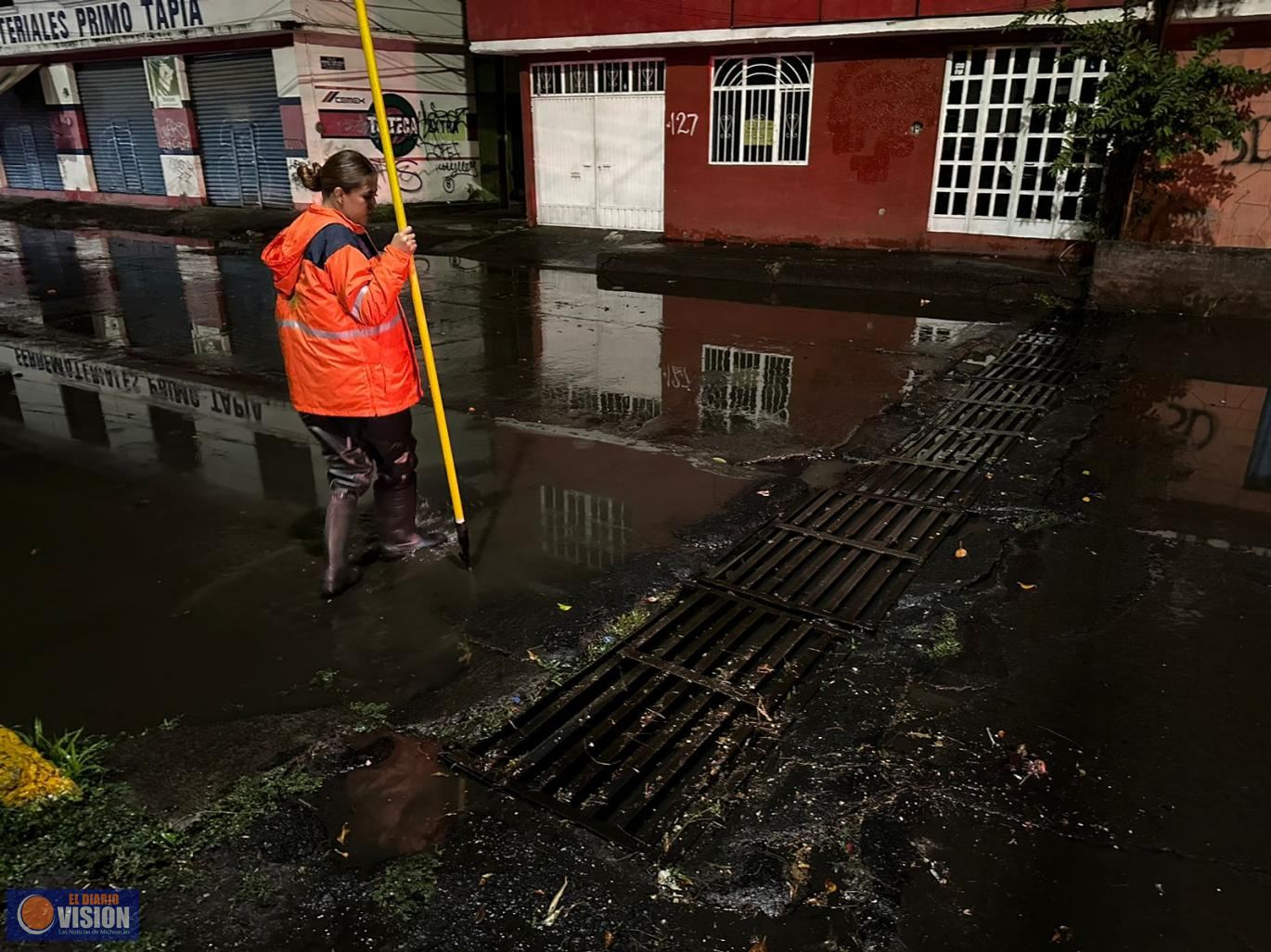 Llama Protección Civil Michoacán a no tirar basura para prevenir inundaciones