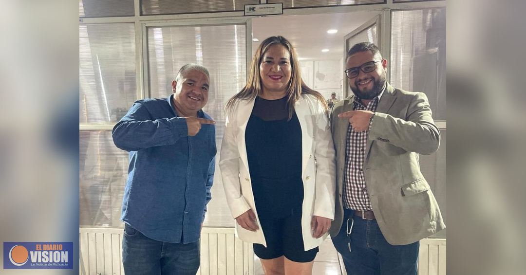 Reconoce Carlos León, compromiso de Marcela Velázquez por abatir marginación en Coeneo