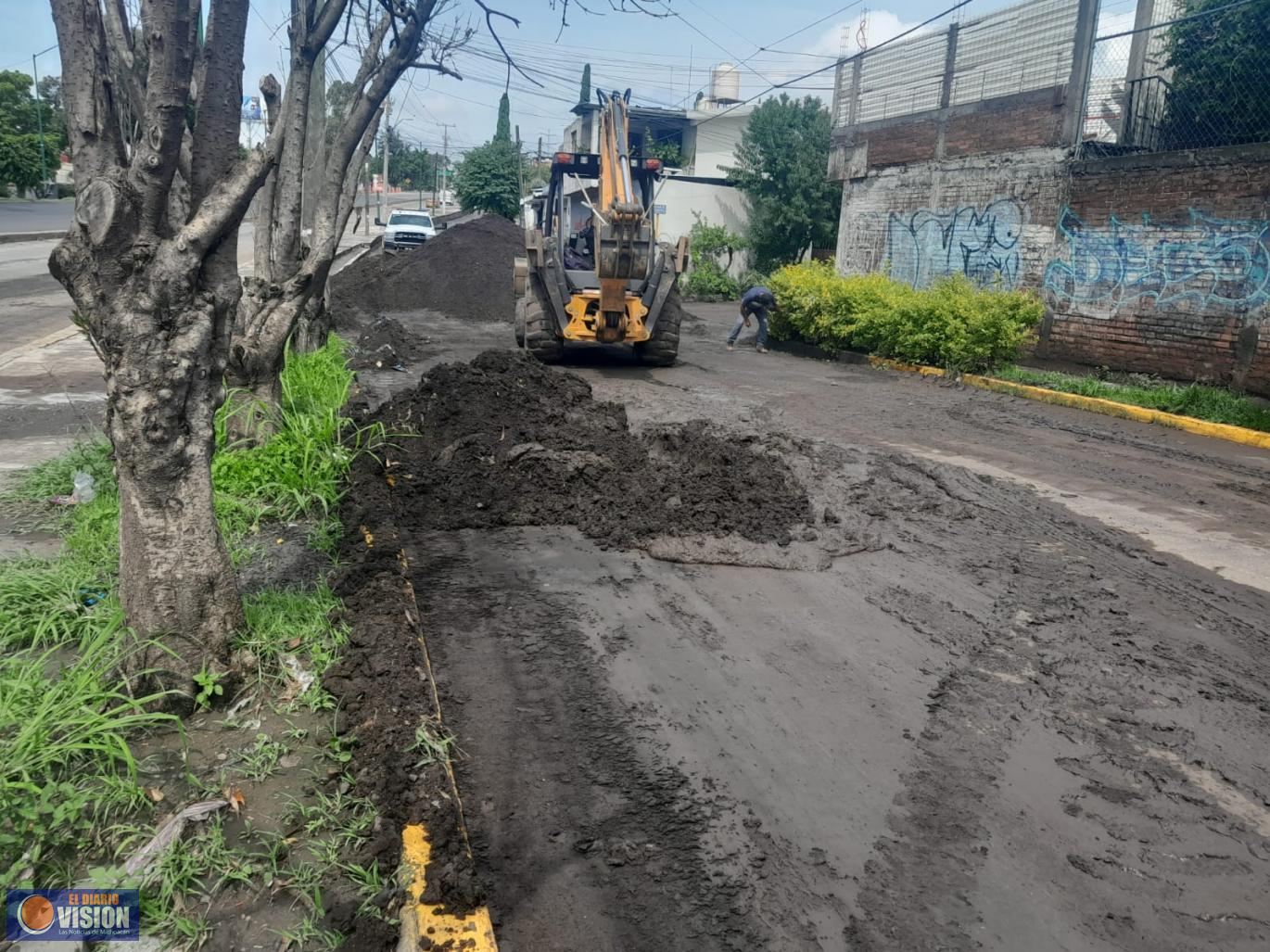 Gobierno Municipal implementa intensa jornada de limpieza preventiva en ríos y drenes