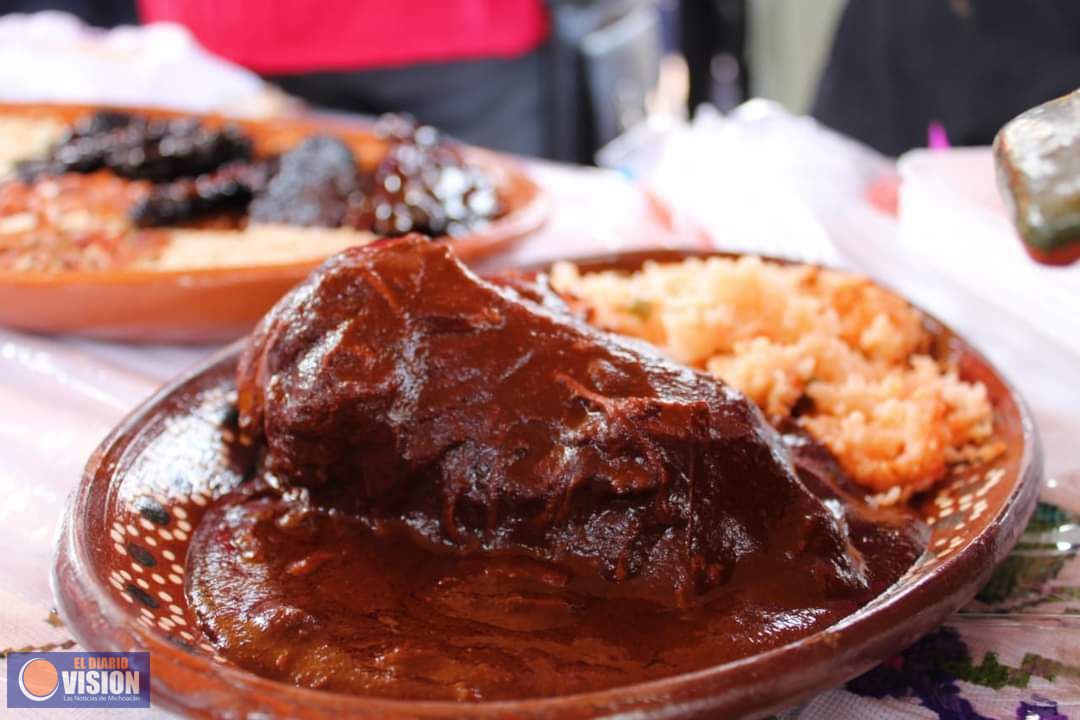 Todo listo para el arranque de la Feria del Mole de Santa María