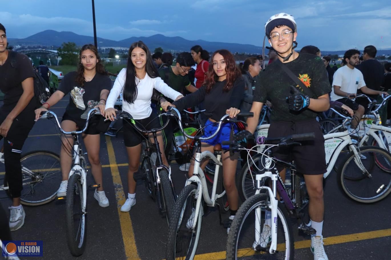 Miles de personas se han sumado a pedalear en la Rodada Nicolaita