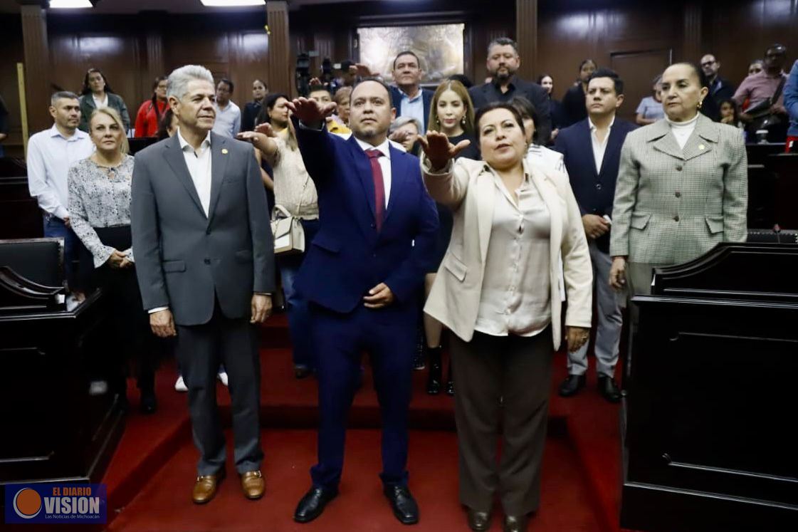 75 Legislatura toma protesta al Cabildo de Irimbo