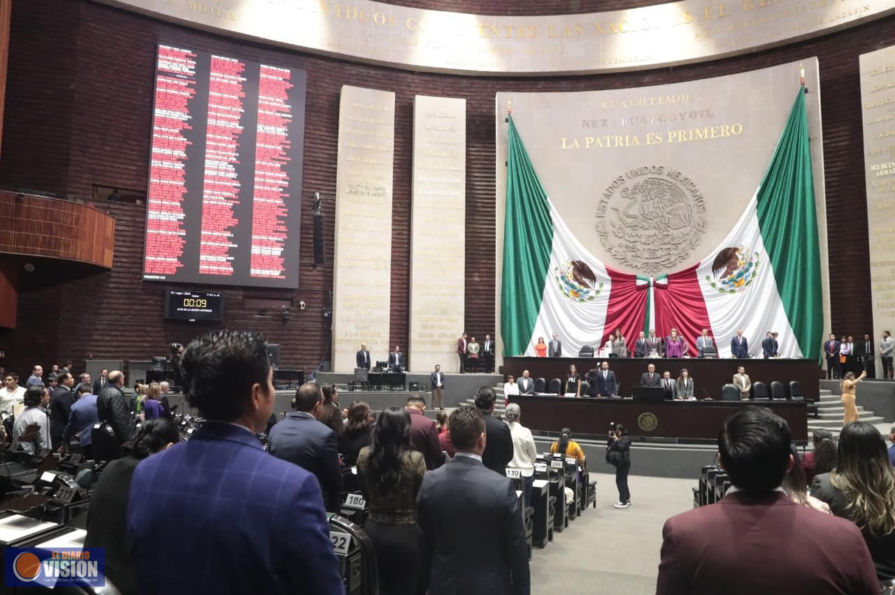 Guarda Cámara de Diputados minuto de silencio en memoria de luchador social Ventura Gutiérrez Méndez