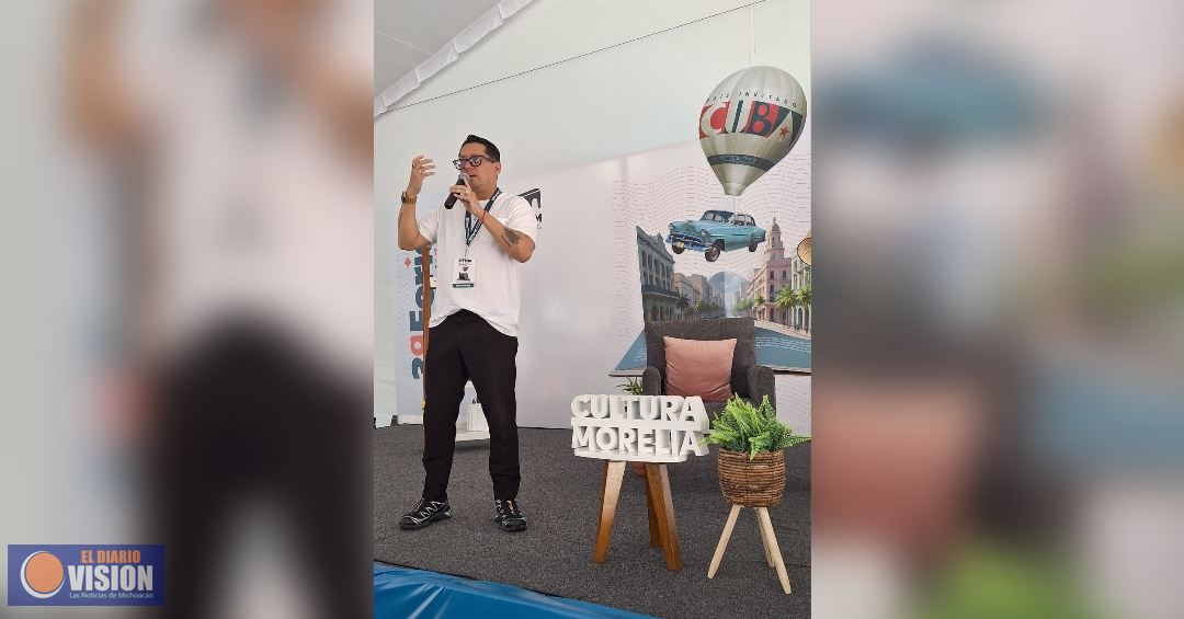 El escritor Fernando Bustos, se presentó en la 3ra Feria Internacional del Libro y la Lectura