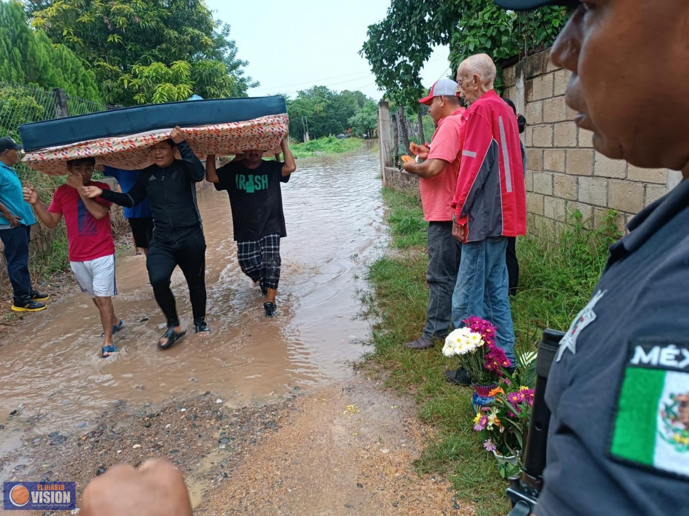 John se degrada a tormenta tropical; Gobierno estatal atiende afectaciones