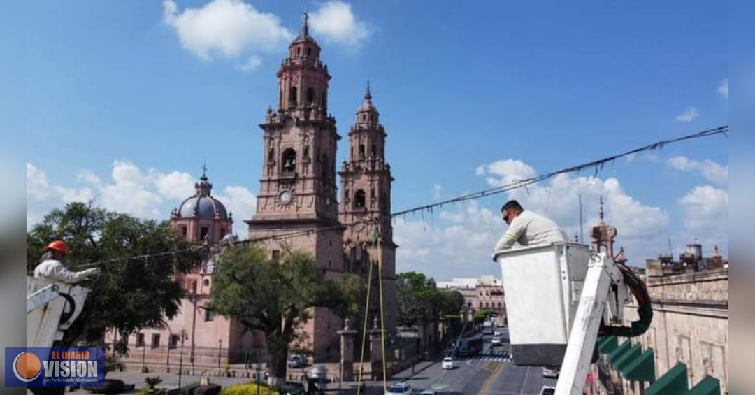 Anuncia Ayto de Morelia, cierres viales en av. Madero por instalación de iluminación decembrina