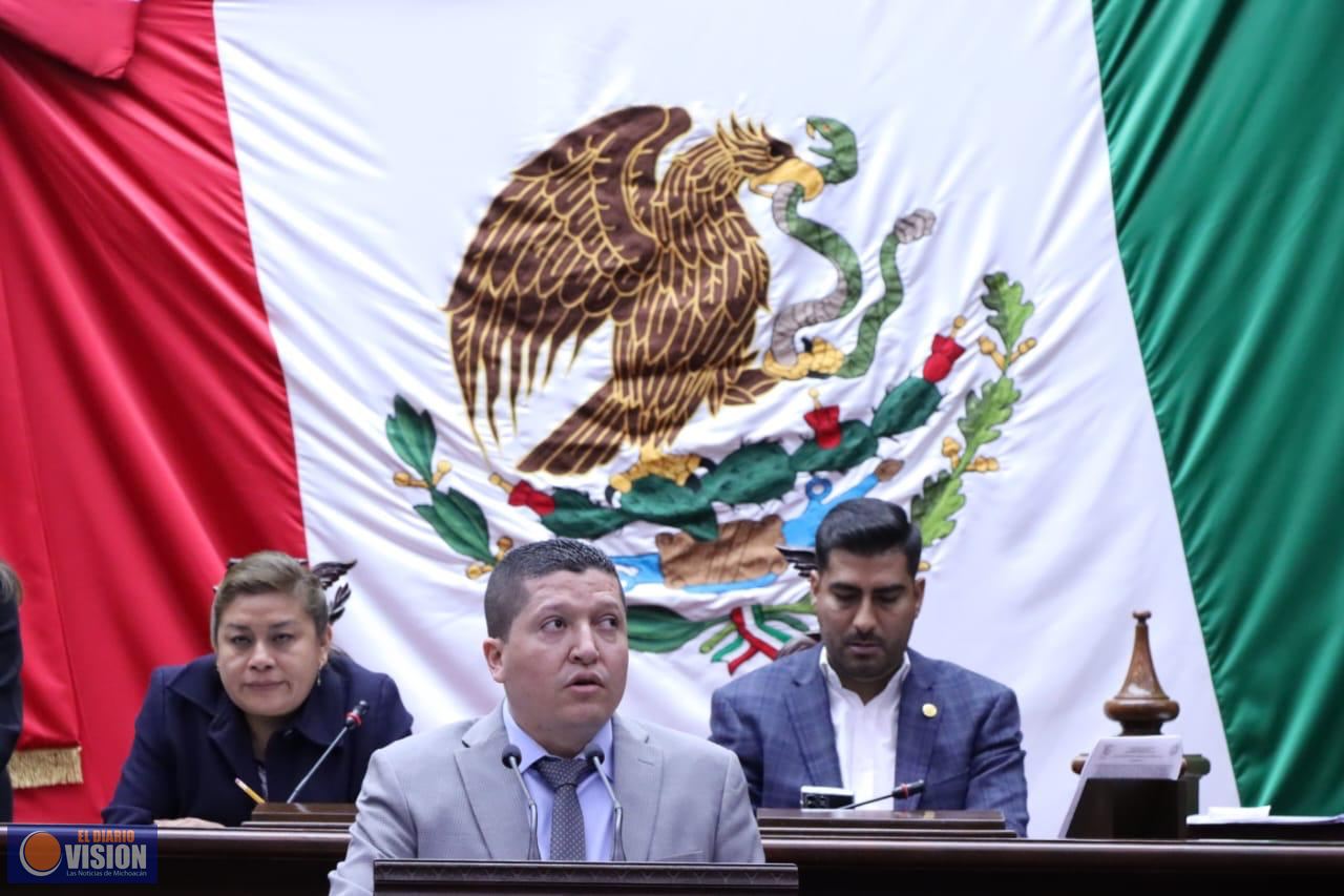 Propone Vicente Gómez atender la salud mental desde la escuela