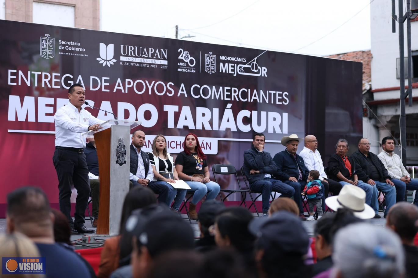 Gobierno de Michoacán entrega 2.4 mdp en apoyo a locatarios del Mercado Tariácuri