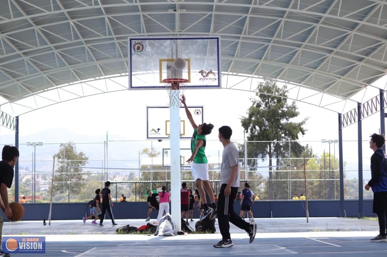 Yarabí Ávila le da un nuevo rostro a la infraestructura deportiva al construir nuevas techumbres