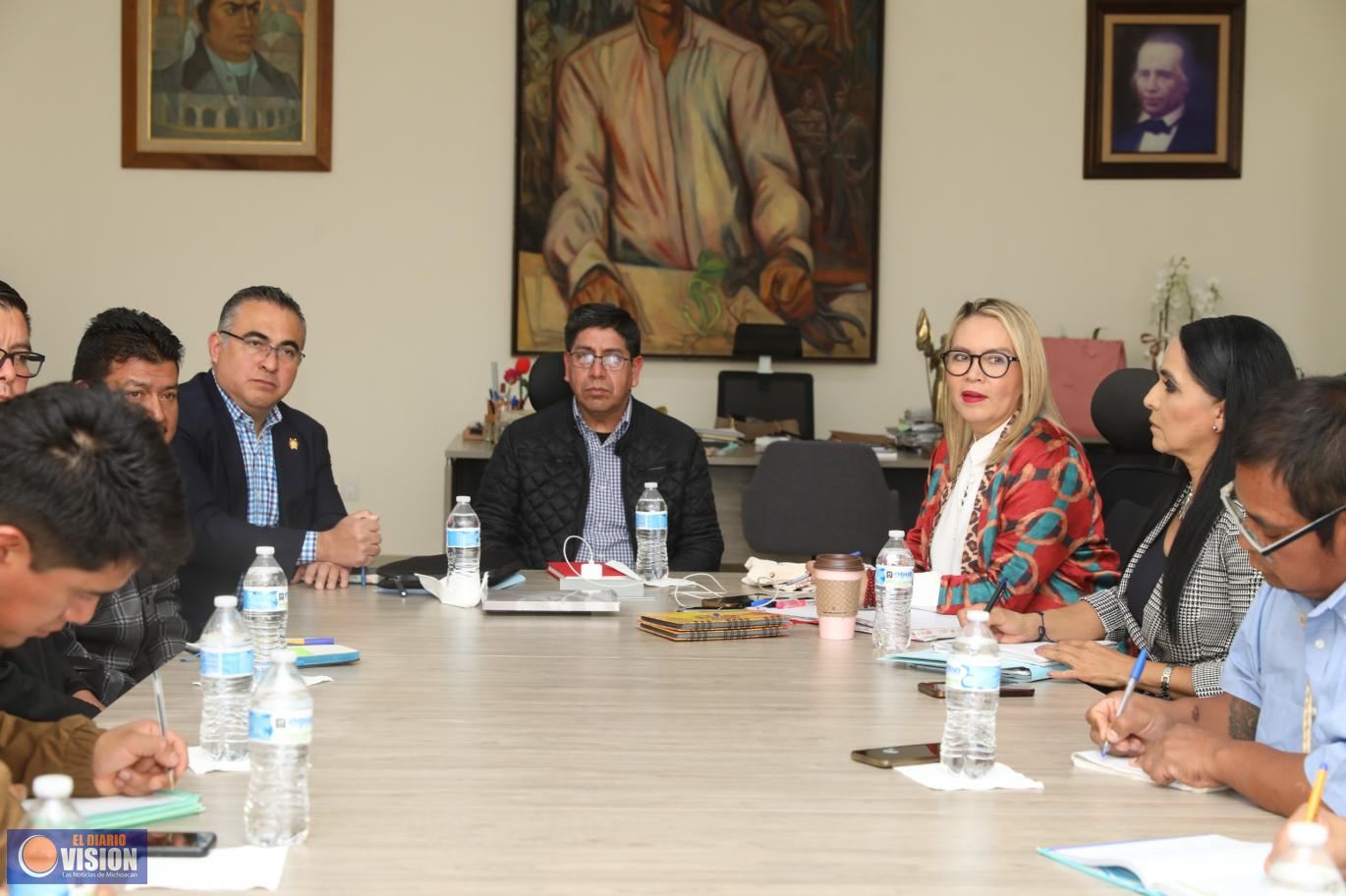 Yarabí Ávila se reúne con integrantes de Concejo Mayor de Gobierno de Cherán; acuerdan colaboración