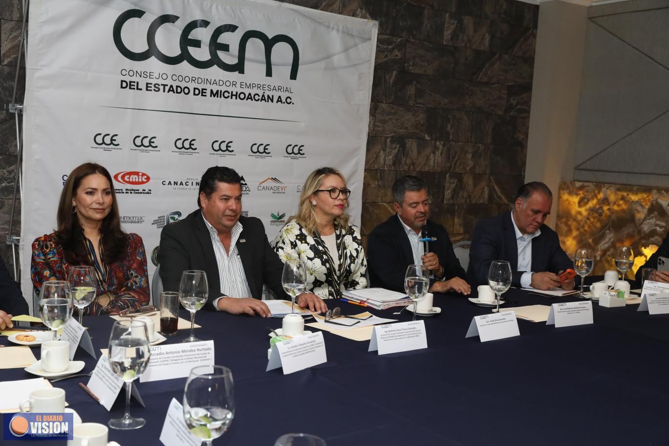 Administración de Yarabí Ávila pasa a la historia con reformas importantes en la UMSNH: CCEEM