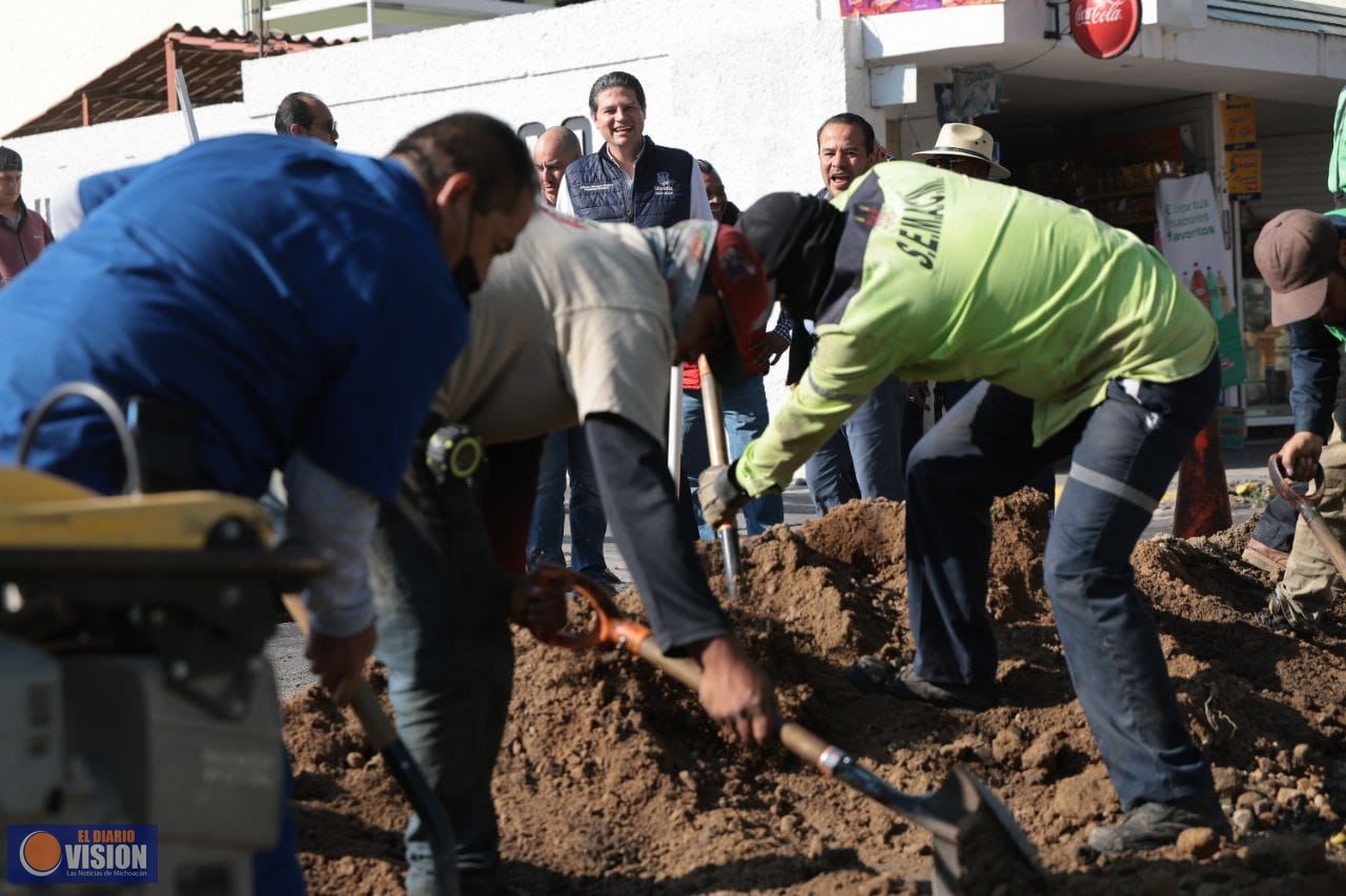 Gobierno de Alfonso Martínez mejora colector pluvial de avenida Camelinas