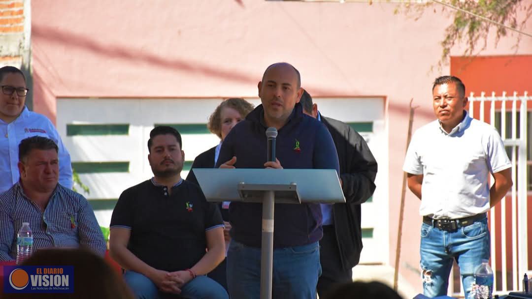 Eric Gaona, inauguró diplomado en Medicina Alternativa en la comunidad de la Palma 