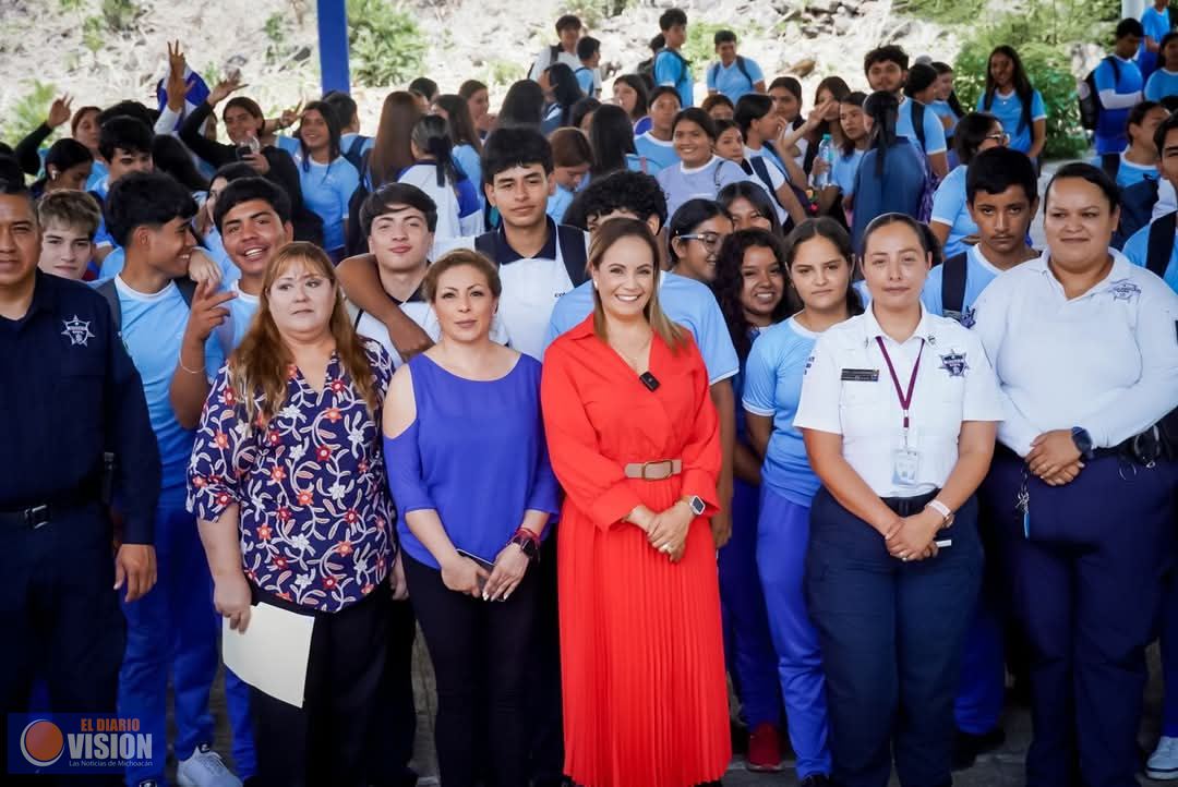 Realizan jornada sobre educación vial en el Colegio de Bachilleres de Turicato 