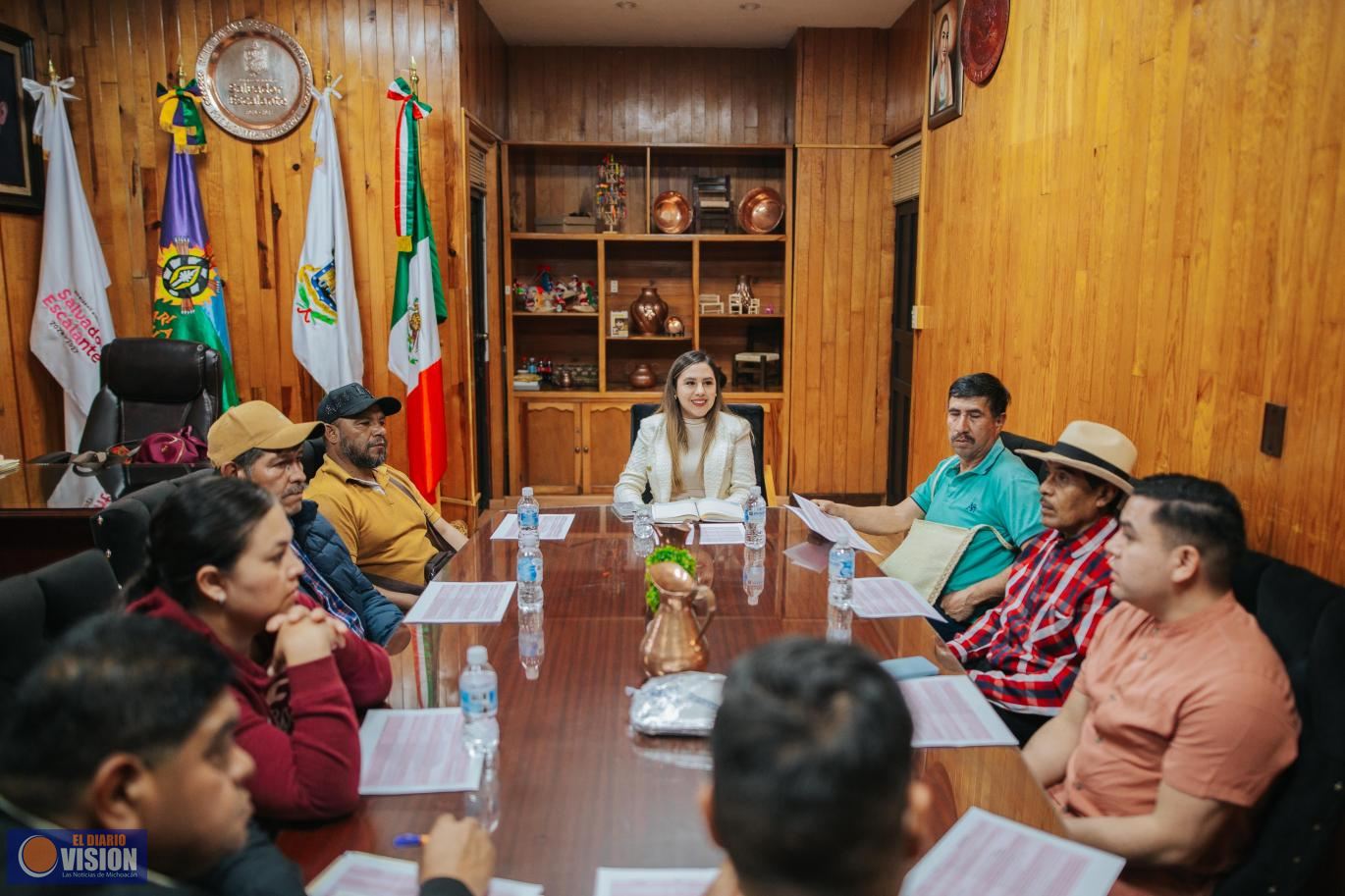 Alcaldesa de Salvador Escalante, Dayana Pérez Mendoza, reitera compromiso con comunidad de Chapa