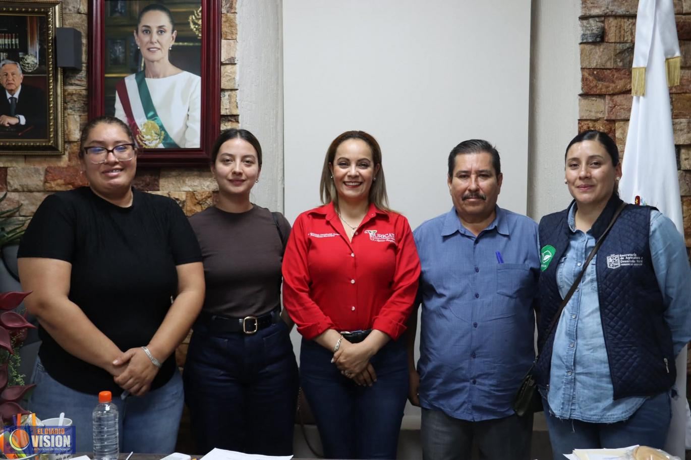 Impulsa Graciela Hernández Arreola acciones en beneficio de los productores agrícolas
