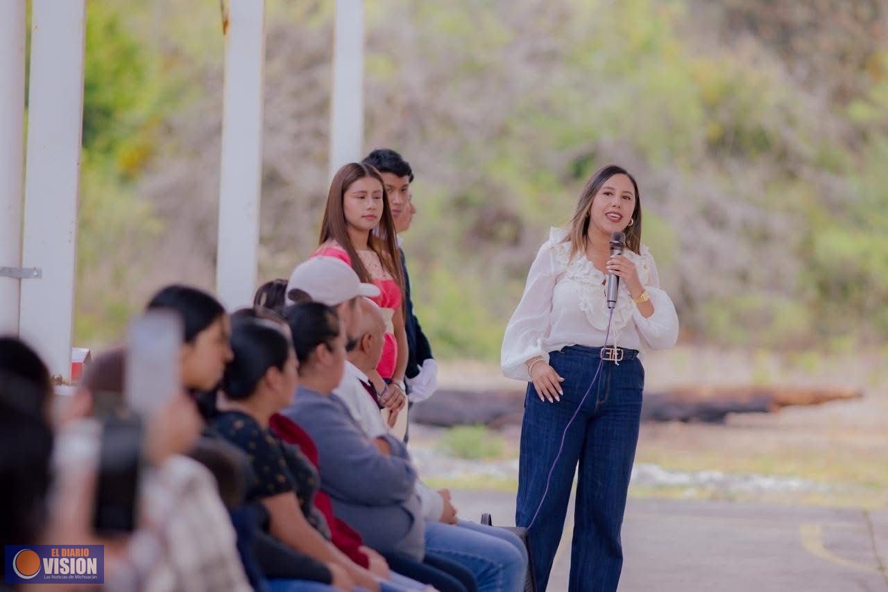 Inauguran comedor escolar en Turirán; Dayana Pérez fortalece la educación en Salvador Escalante
