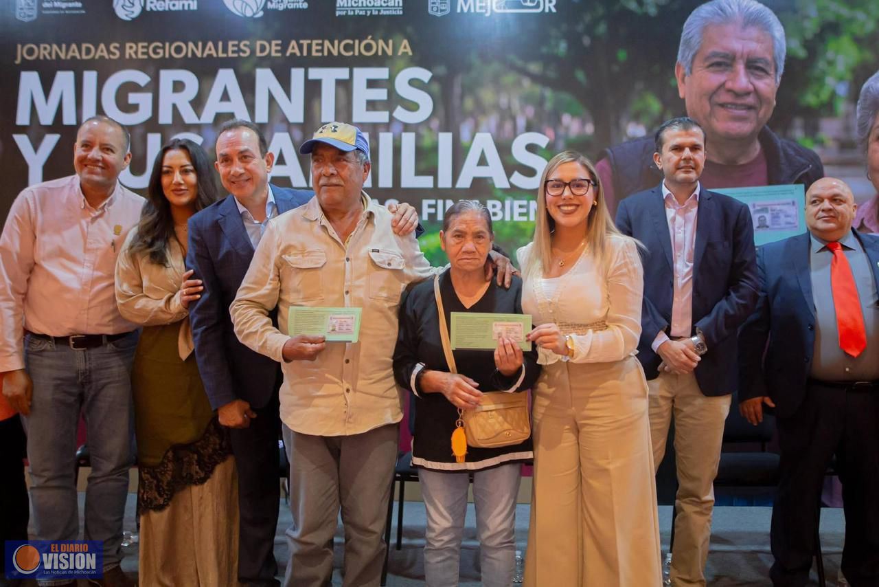 Se fortalecen vínculos familiares con entrega de visas en Salvador Escalante